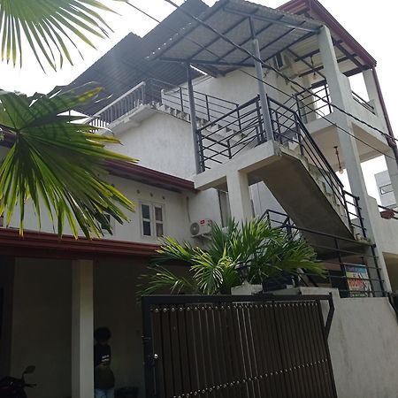 Apartamento Surf & Salt Weligama Exterior foto