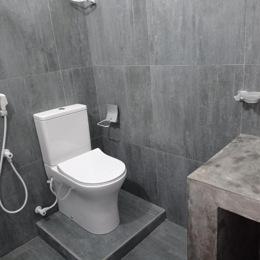 Apartamento Surf & Salt Weligama Exterior foto