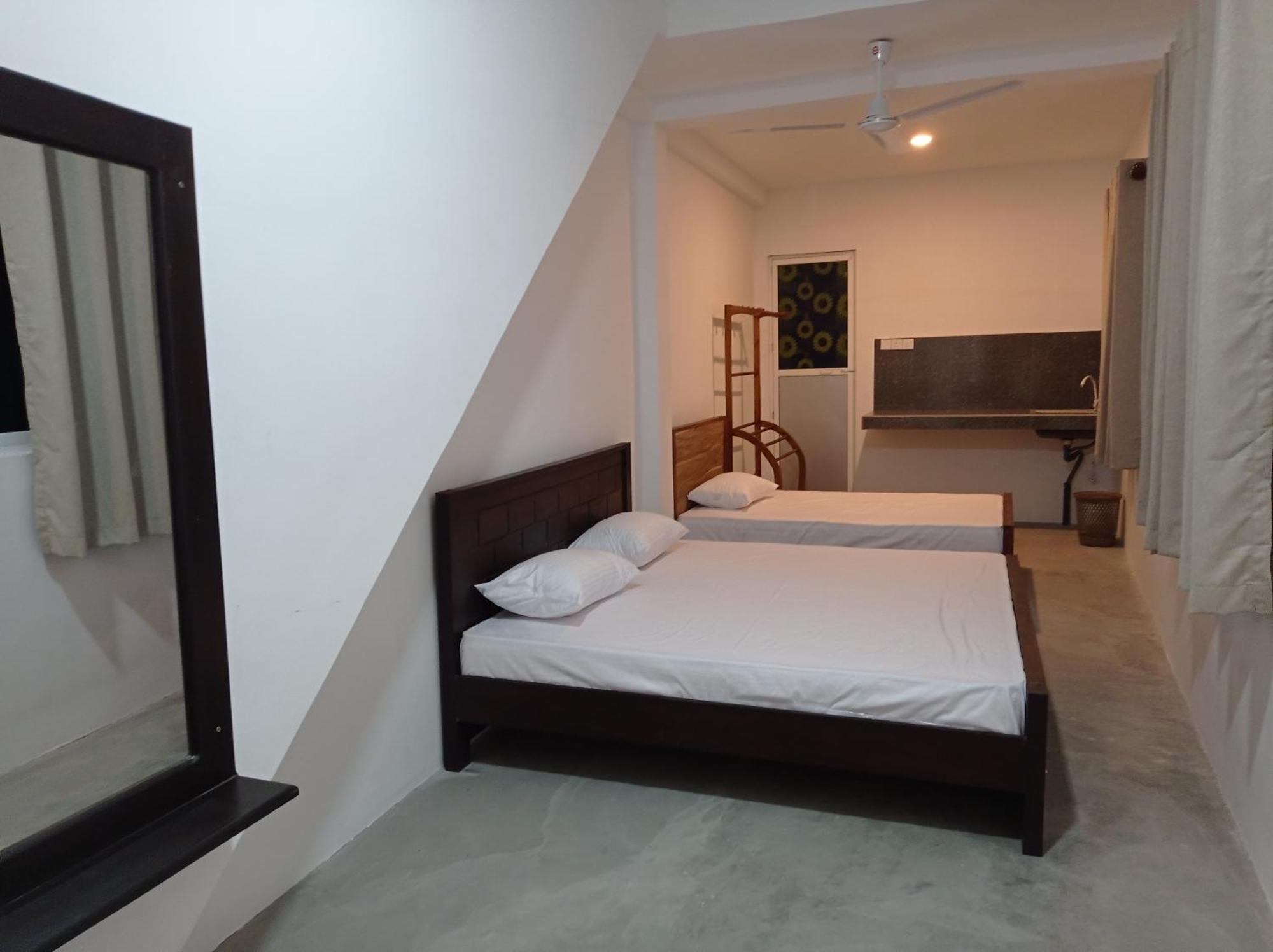 Apartamento Surf & Salt Weligama Exterior foto
